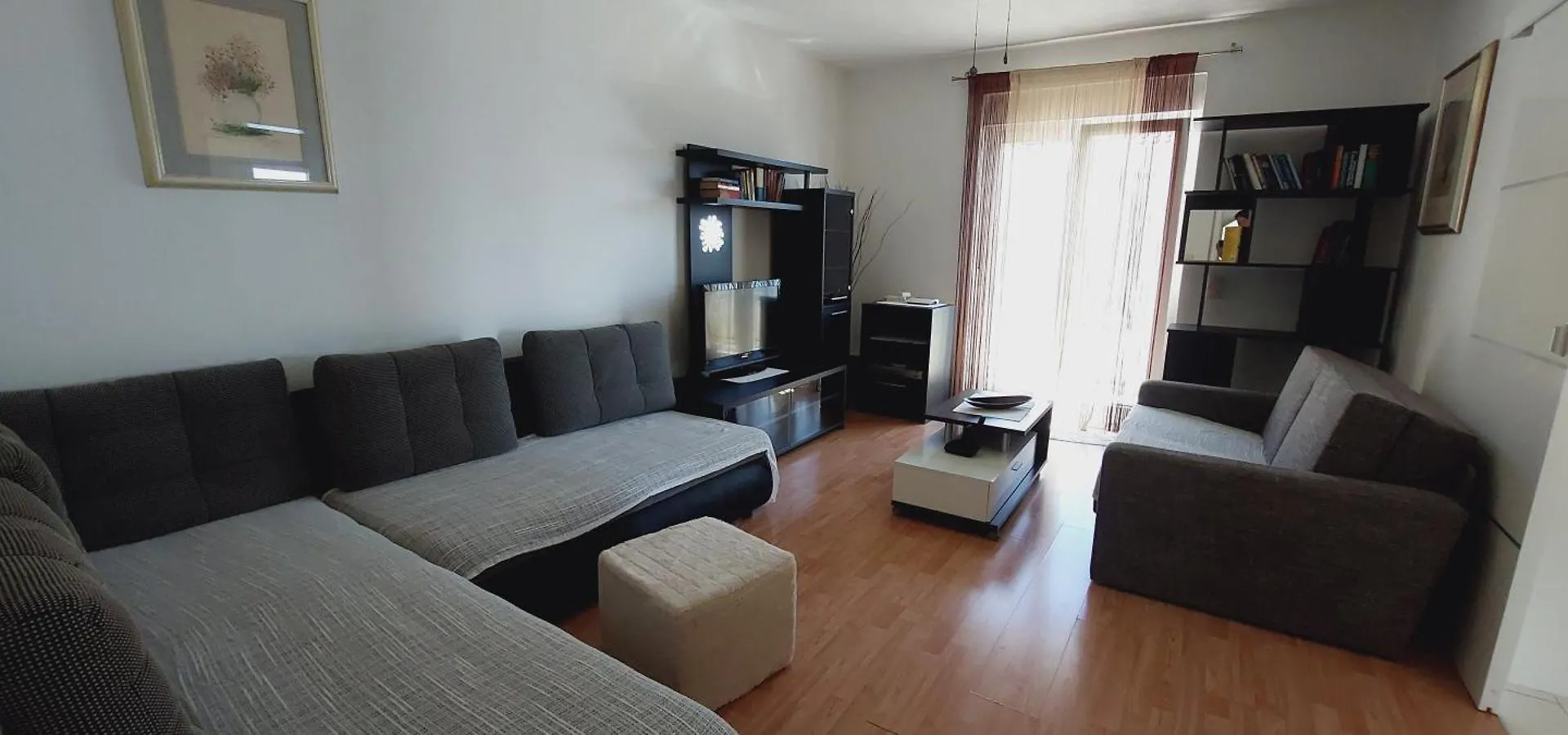 Apartman Ll S Pogledom I Izmedu Splita I Trogira Su Kastela Dalmacija Hrvatska Croatia